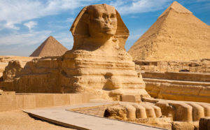 Day Tour to the Pyramids of Giza and Egyptian Museum